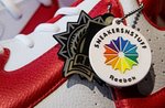 Sneakersnstuff.com - популярный шведский магазин кроссовок и не только