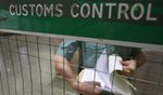 Минфин РФ предлагает снизить порог беспошлинного ввоза товаров до €150
